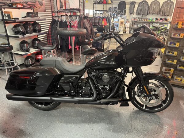 2024 ROAD GLIDE