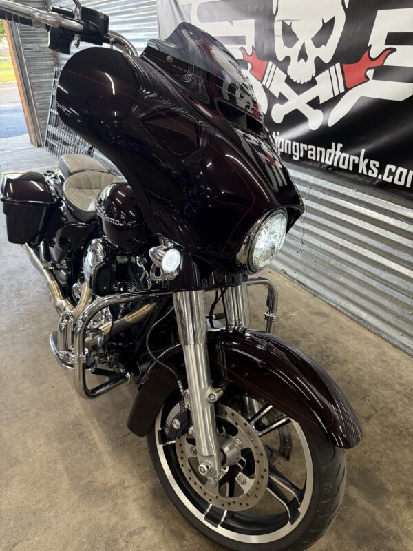 2014 STREET GLIDE SPECIAL - Image 4