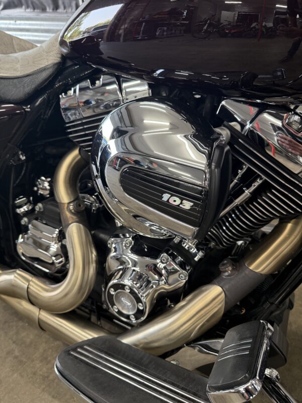 2014 STREET GLIDE SPECIAL - Image 3